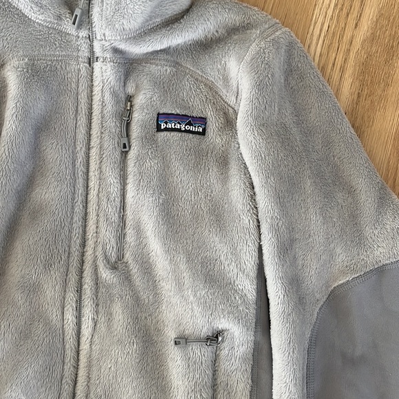 Women’s size small grey Patagonia jacket - Picture 2 of 4